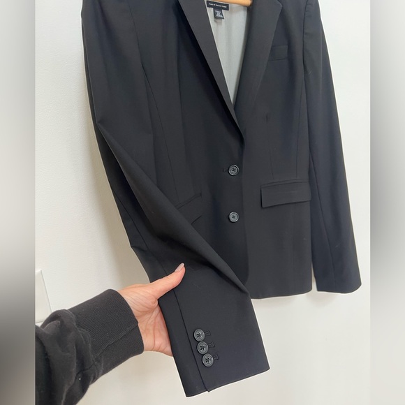Banana Republic Black Wool Suit Jacket Women’s Size 6Tall. - Picture 2 of 7